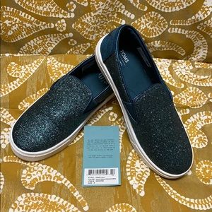 TOMS Luca slip-on, sz youth 4, NIB, NWT